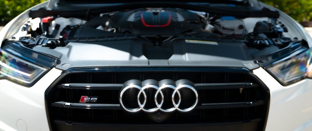 Audi S6 front grille